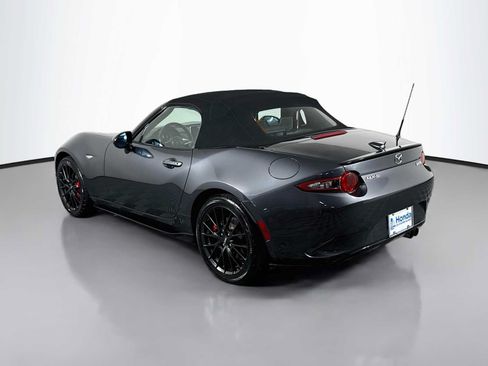 Used 2016 MAZDA MX-5 Miata Club w/ Brembo/BBS Package RWD image 5
