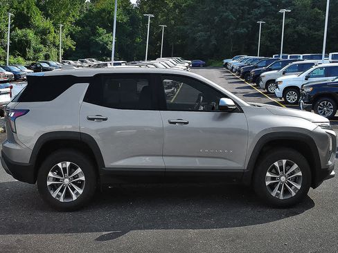Used 2026 Chevrolet Equinox LT AWD/4WD image 6