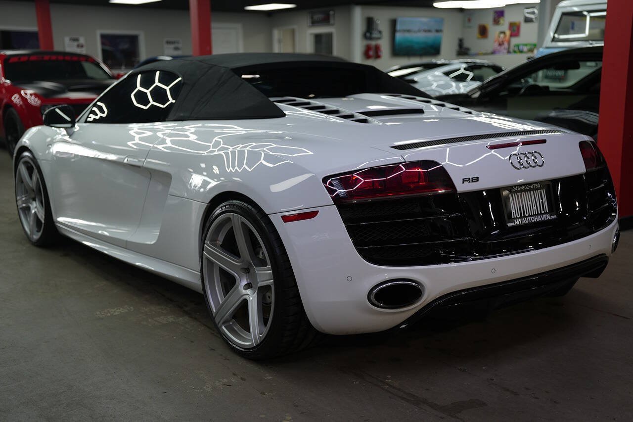 Used 2011 Audi R8 V10 AWD/4WD image 4