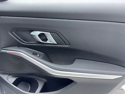 Used 2025 BMW 330i Sedan image 50