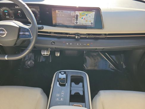 Used 2023 Nissan Ariya FWD image 13