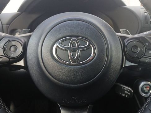 Used 2023 Toyota GR86 RWD image 5
