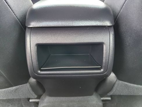 Used 2014 Toyota Camry SE w/ Fleet Convenience Package FWD image 18