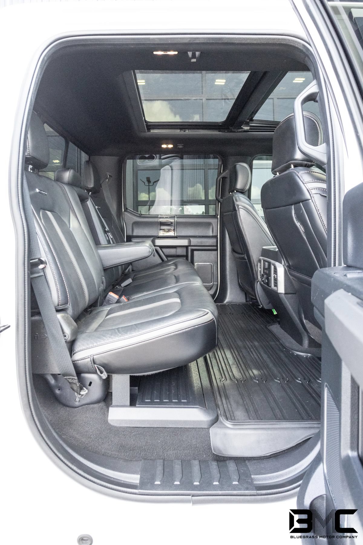 Used 2021 Ford F350 Platinum AWD/4WD image 19
