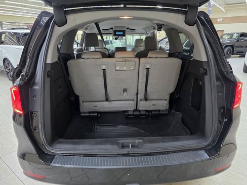 Used 2018 Honda Odyssey Elite image 12