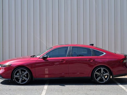 Used 2023 Honda Accord Sport image 45