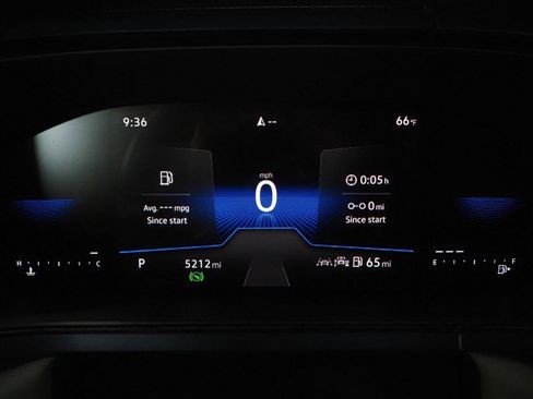 Used 2024 Volkswagen Taos SE image 18