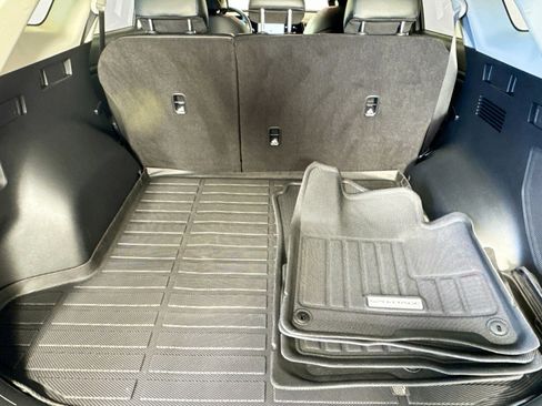 Used 2025 Kia Sportage SX image 25