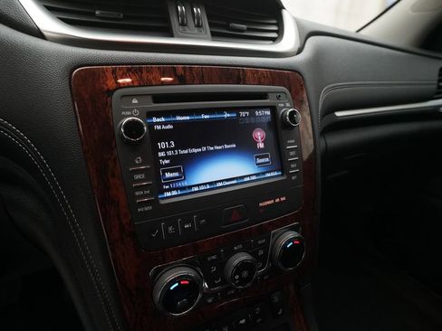 Used 2013 Chevrolet Traverse LTZ image 6