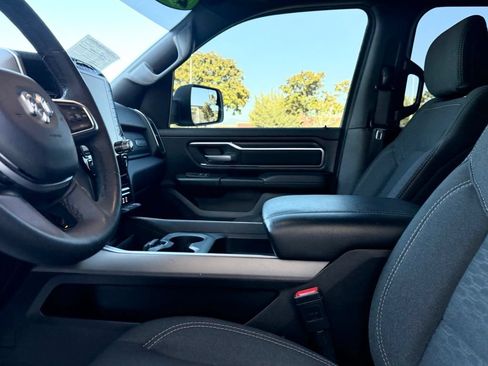 Used 2025 RAM 1500 Big Horn AWD/4WD image 12