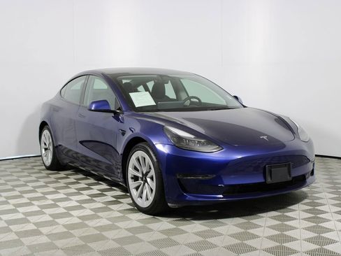 Used 2023 Tesla Model 3 Standard Range image 27