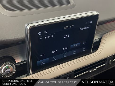 Used 2022 Lincoln Corsair FWD w/ Premium Package image 26