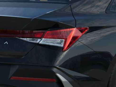 New 2026 Hyundai Elantra SE FWD image 10