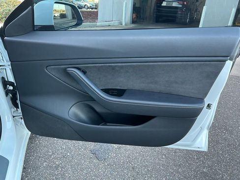 Used 2018 Tesla Model 3 image 38