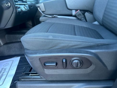 Used 2021 GMC Sierra 2500 SLE w/ SLE Value Package; image 14