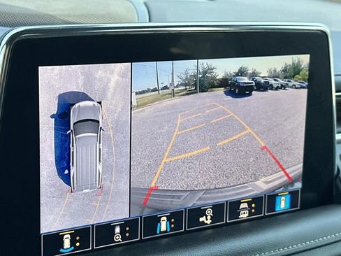 Used 2021 Chevrolet Tahoe Premier w/ Premium Package image 38