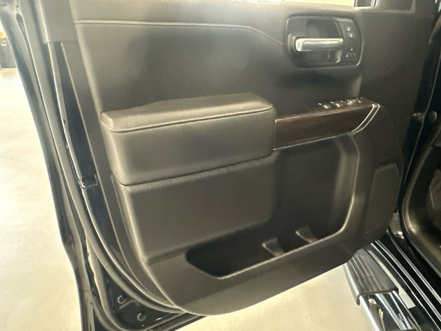 Certified 2020 GMC Sierra 1500 SLT w/ SLT Premium Package AWD/4WD image 24