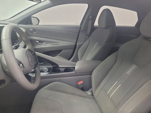 Used 2023 Hyundai Elantra SEL w/ Convenience Package FWD image 17