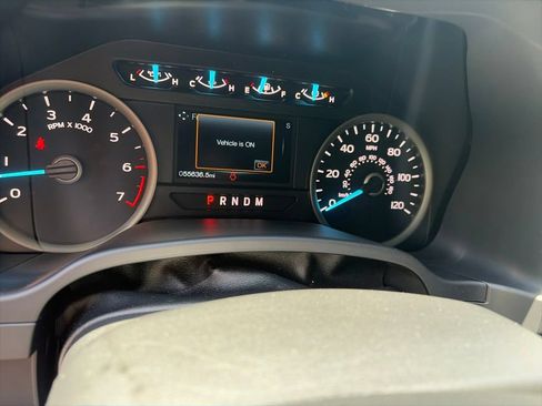 Used 2019 Ford F150 XLT w/ Equipment Group 302A Luxury AWD/4WD image 13