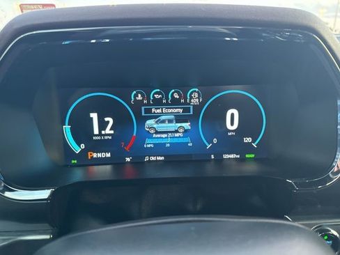 Used 2022 Ford F150 Lariat AWD/4WD image 9