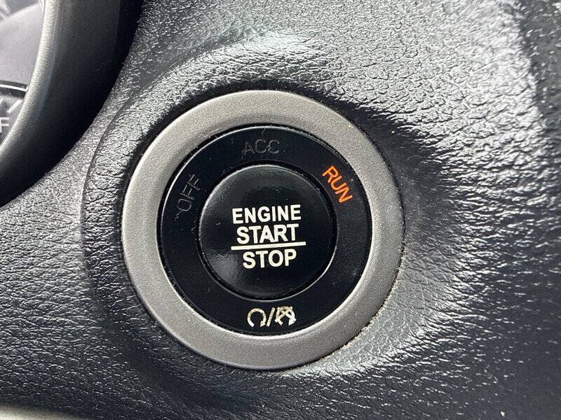 Used 2020 Dodge Journey Crossroad FWD image 31