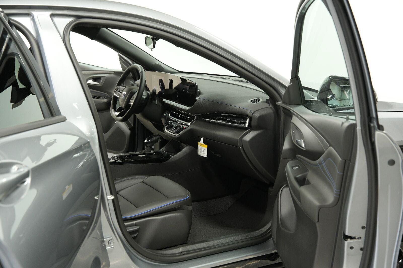 New 2026 Buick Envista Sport Touring w/ Convenience I Package FWD image 12