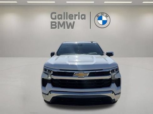 Used 2023 Chevrolet Silverado 1500 LT AWD/4WD image 4