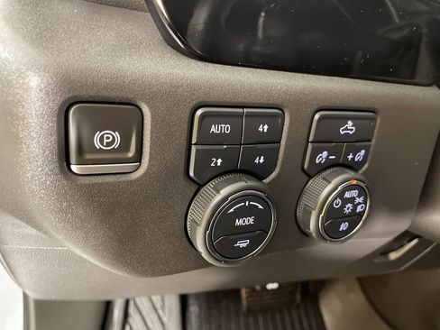 Used 2024 Chevrolet Silverado 1500 LT Trail Boss image 25