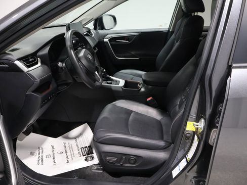 Used 2023 Toyota RAV4 Limited image 10
