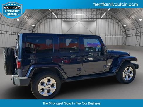 Used 2013 Jeep Wrangler Unlimited Sahara w/ Dual Top Group image 12