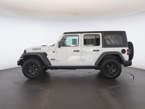 Used 2022 Jeep Wrangler Unlimited Sport AWD/4WD image 18