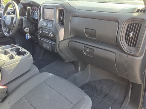 Used 2022 Chevrolet Silverado 1500 Custom RWD image 17