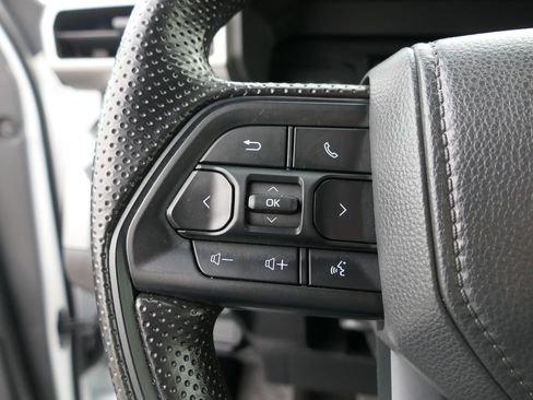 Used 2025 Toyota Tacoma SR5 image 15