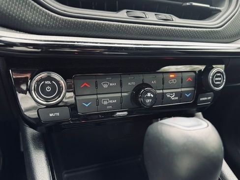 Certified 2024 Jeep Compass Trailhawk image 33