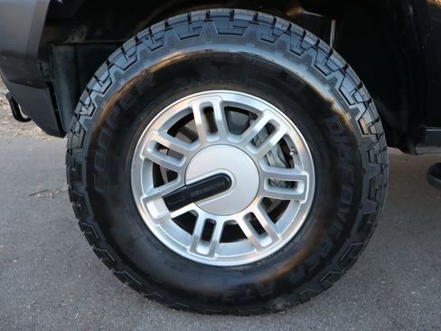 Used 2006 HUMMER H3 w/ Chrome Appearance Package image 39