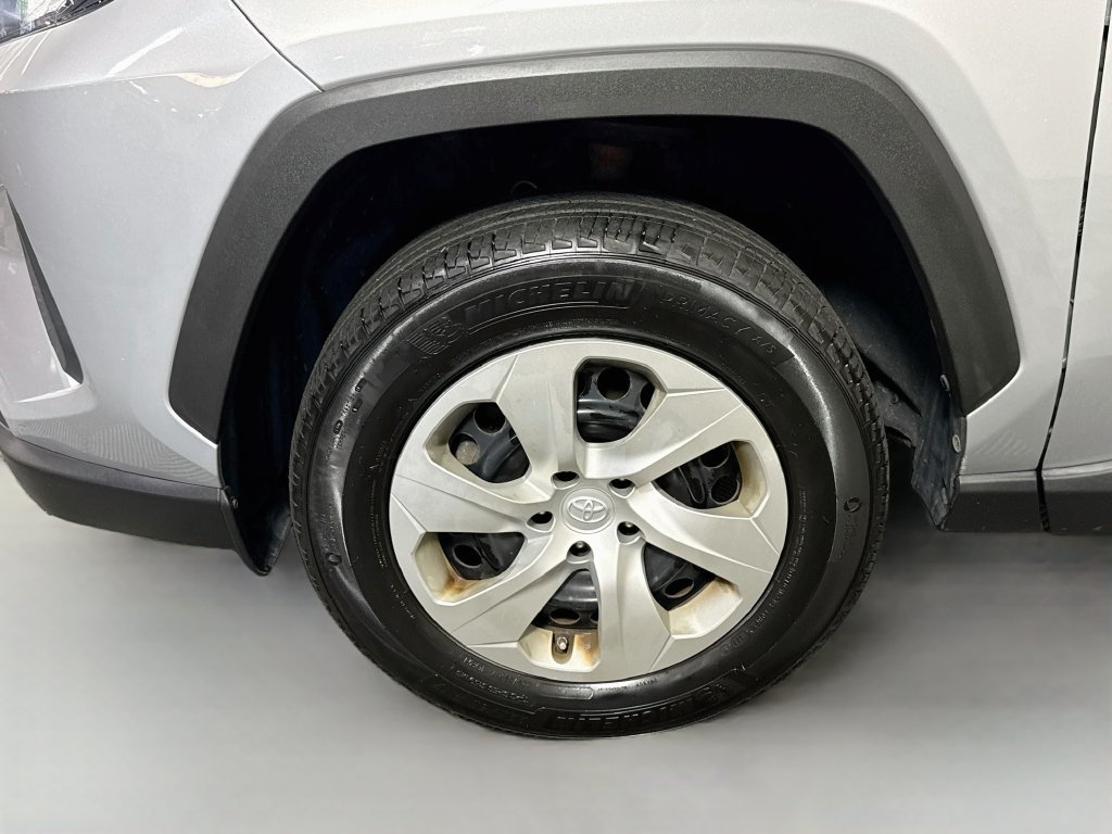 Used 2019 Toyota RAV4 LE w/ All Weather Liner Package AWD/4WD image 4