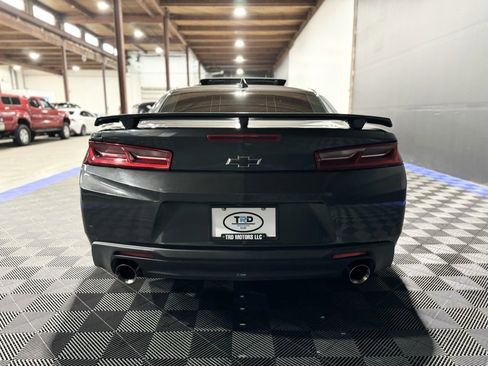 Used 2017 Chevrolet Camaro SS image 4