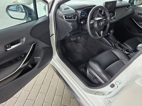 Used 2024 Toyota Corolla XSE FWD image 19