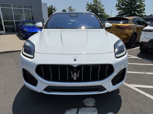 Used 2025 Maserati Grecale Folgore AWD/4WD image 12