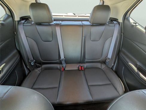 Used 2024 Buick Encore GX Sport Touring AWD/4WD image 33