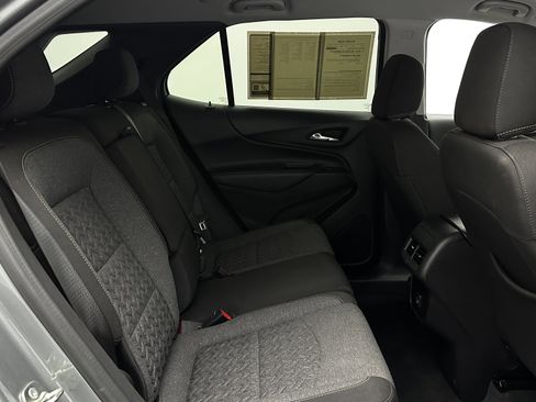 Used 2024 Chevrolet Equinox LT image 33