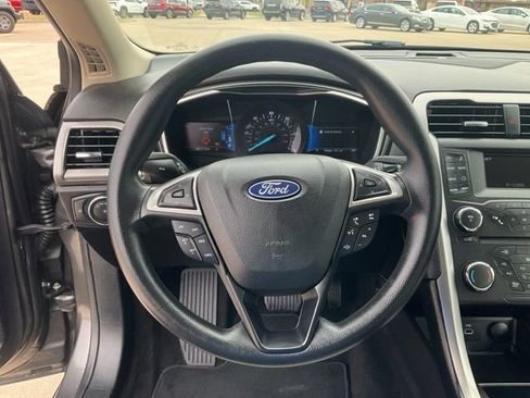 Used 2018 Ford Fusion S FWD image 10