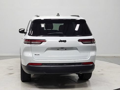 Used 2024 Jeep Grand Cherokee L Laredo AWD/4WD image 6
