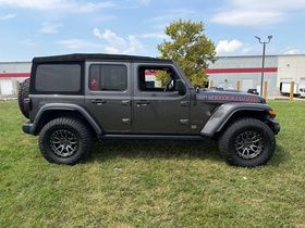 Used 2021 Jeep Wrangler Unlimited Rubicon AWD/4WD image 2