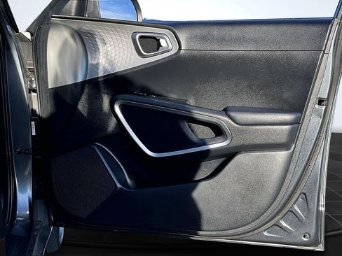 Used 2023 Kia Soul LX w/ Option Group 015 image 29