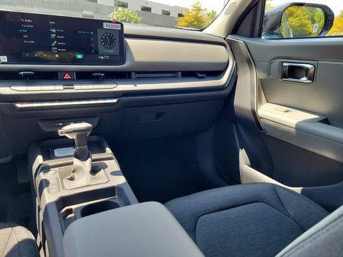 New 2027 Kia Seltos S FWD image 11