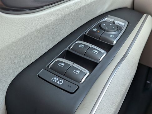 New 2026 Kia Sorento S FWD image 26