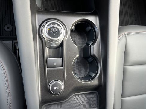 New 2026 Ford Explorer Active w/ Active Comfort Package image 12