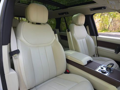 Used 2023 Land Rover Range Rover SE AWD/4WD image 20
