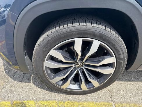 Used 2021 Volkswagen Atlas SEL R-Line AWD/4WD image 11